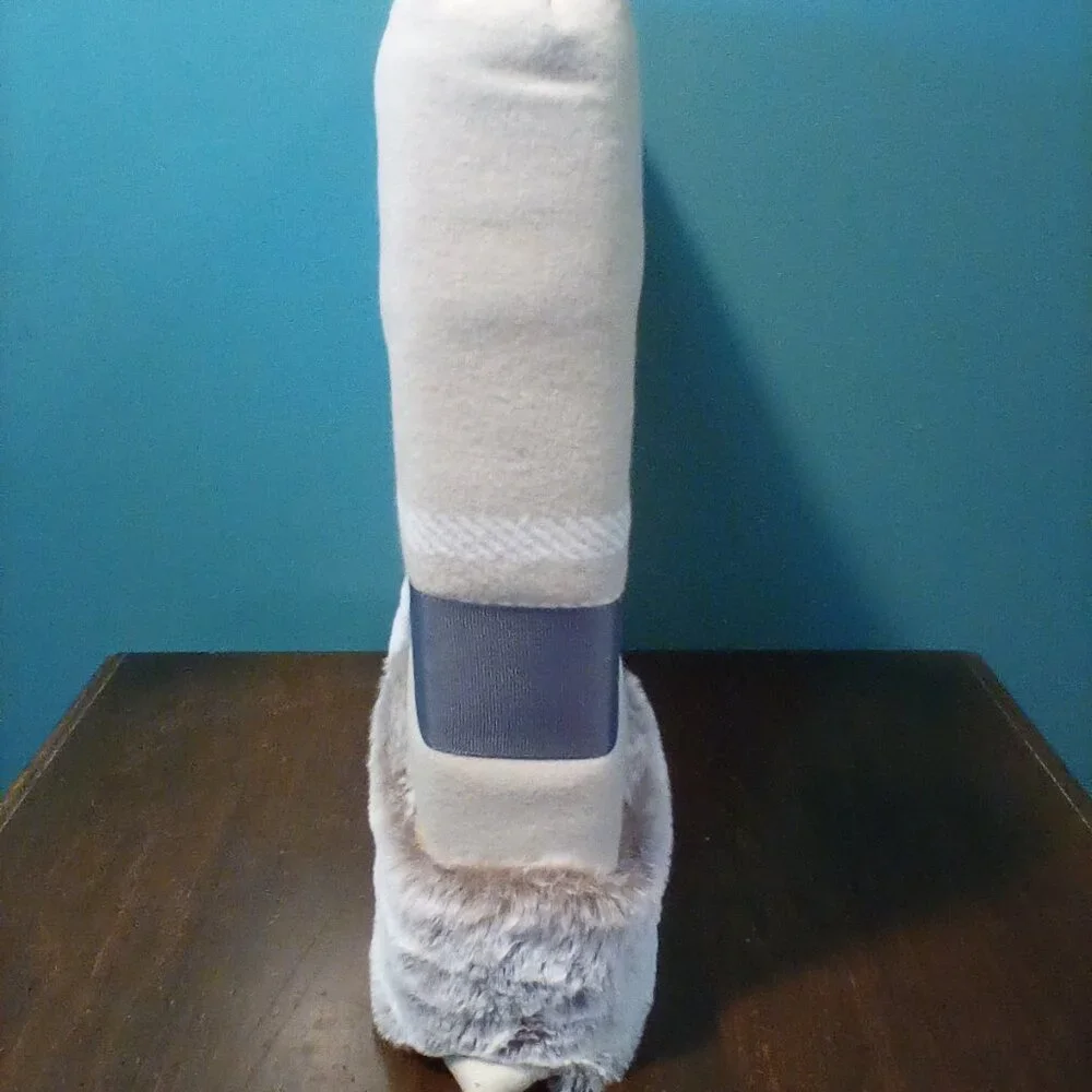 NEW Coleman Tranquility Throw